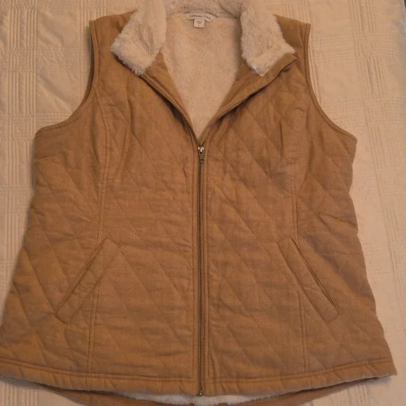 Coldwater Creek Quilted Tan Vest Size L - Picture 1 of 12